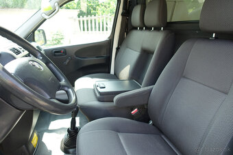 Toyota Hiace 2.5 I D-4D 117 SWB Standard 4WD - 16