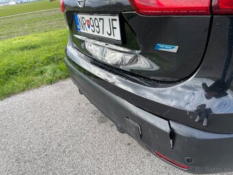 Nissan Qashqai 1.5 dCi 81kw Tekna 2015 6r.manuál - 16