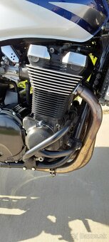 Suzuki gsx1400 - 16