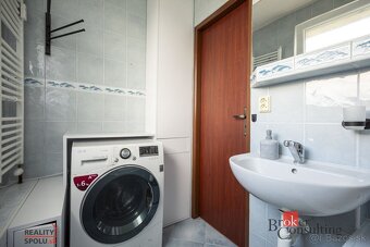 Rezervované PRENÁJOM 3-izbový byt s komorou a loggiou,71m2,  - 16