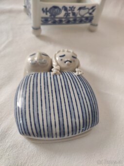 Porcelánová dóza na bonbóny,cibulák, Dubí, limitka - 16