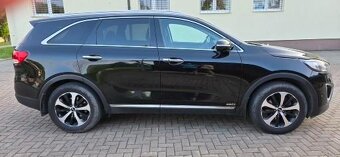 Kia Sorento - 16