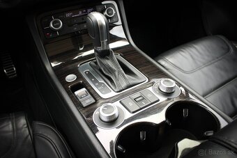 Volkswagen Touareg II 4.2 V8 TDI Premium 4MOTION - 16