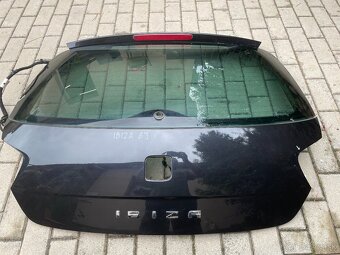 seat ibiza dvere kufor svetlo vystuha ventilator motorček - 16