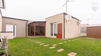 Novostavba rodinného domu s garážou - Skalica - 16