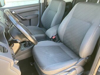 VOLKSWAGEN CADDY MAXI 2,0TDi 7míst záruka km - 16