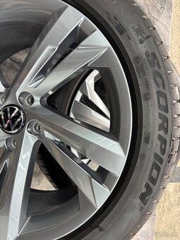 ✅ 5x112 r19 Tiguan Rline Valencia  nádherne - 16