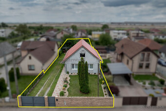 Ponúka na predaj RD Valaliky - 16