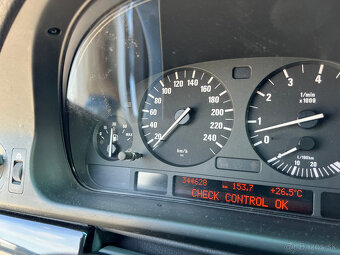 Predám BMW E39 520i touring v sériovom stave - 16