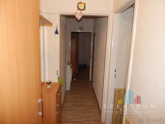 REZERVOVANÉ-EXKLUZÍVNE- SPEKTRUM REALITY- Na PREDAJ 2 -izbov - 16