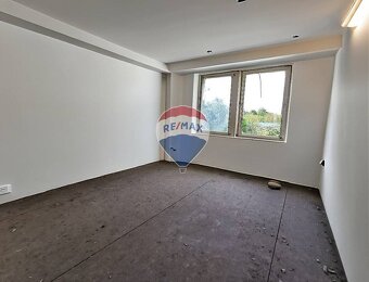 4 podlažná administratívna budova, Vranov nad Topľou - 16