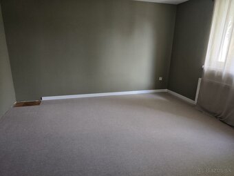 Veľký rodinný Dom-Jur nad Hronom s potenciálom na podnikanie - 16