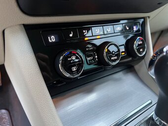 Škoda Superb Combi 2.0 TDI 140kw DSG / VIRTUAL / MATRIX/2020 - 16