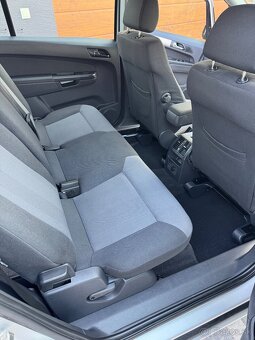 Opel Zafira 1.9 CDTi, 7 miest - 16