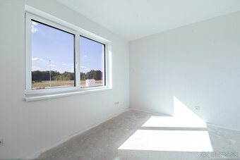 Na predaj výnimočný 3-izbový byt v rodinnom dome vo Veľkom O - 16