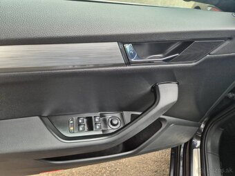 Škoda Superb Combi 2.0 TDI SCR Style DSG - 16