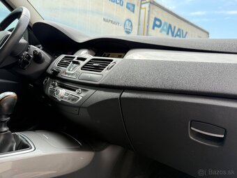 Renault Laguna Sportour 1.5 Top stav - 16