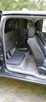 Mazda bt 50 - 16