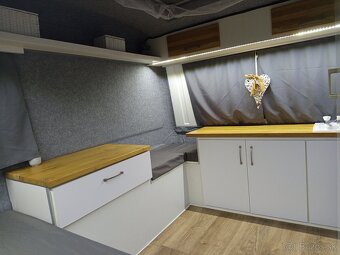 Karavan Niewiadow N126 - 16