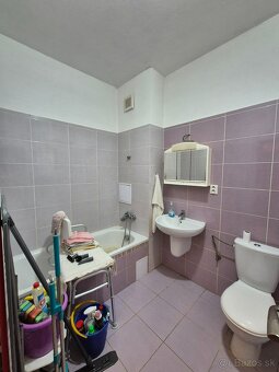 NA PREDAJ 2i byt v lukratívnej časti obce NEMŠOVÁ - 16