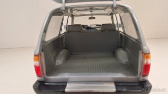 1:18 TOYOTA LAND CRUISER - 16