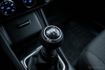 Toyota Corolla 1.6 VVT-i, 97 kW, rok 4/2018 - 16