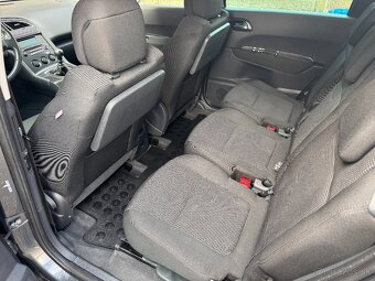 Peugeot 5008 1.6 hdi - 16