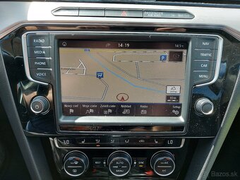 Volkswagen Passat Variant 2.0 TDI BMT Highline DSG Business - 16