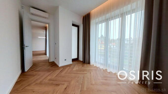 Nadštandardný klimatizovaný 5i byt 160 m2 + záhrada 100 m2,  - 16