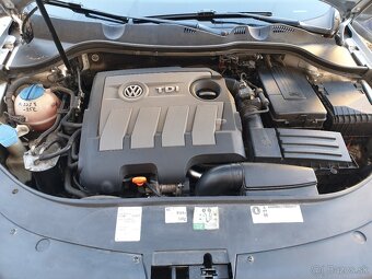 Predám VW Passat 1,6 TDI, B7, r.v. 2012, kombi - 16