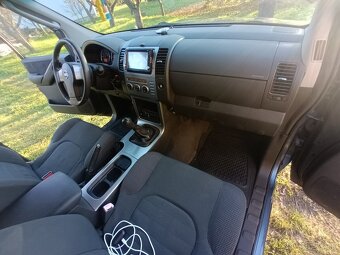 Nissan Pathfinder - 16