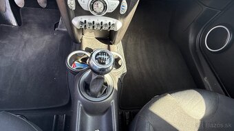 Mini Cooper 1,6 16V - 16