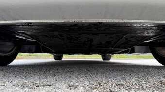 BMW 3 E46 6-valec benzín M52 manuál - 16