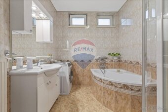 PREDAJ : REZERVOVANÉ - 4 izb. Rodinný dom 185 m2, kompletná  - 16