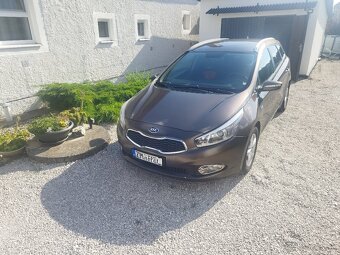 Kia ceed SW 1.6 crdi - 16
