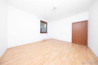 MIKELSSEN - Na predaj 7 izbový rodinný dom na Kolibe - 16