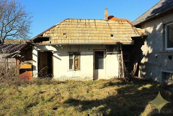 Čiastočne zrekonštruovaný rodinný dom v obci Dolinka - 16