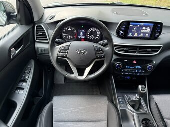 HYUNDAI TUCSON 1.6 T-GDI SMART 4x4 130kW/ SK AUTO/ 1.MAJITEĽ - 16