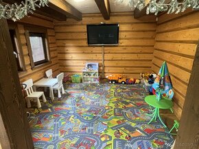 Rekreačná chata s vnútorným a vonkajším wellnessom - 16