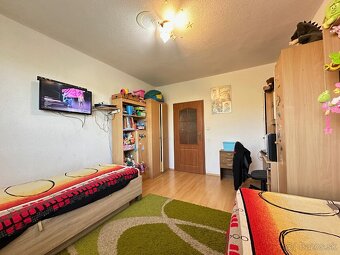 3izb. byt s loggiou, 72m2 - sídlisko Západ - 16