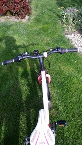 Dievčenský bicykel - 16