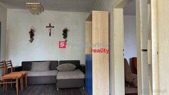 Dva domy s pozemkom 2547m2, Kozárovce, Levice - 16
