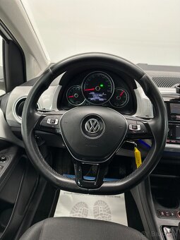 Volkswagen e-UP - 16