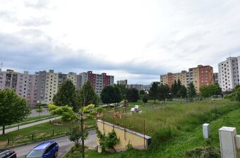Na predaj príjemný 3 izbový byt Trenčín – Juh,výhľad balkón - 16