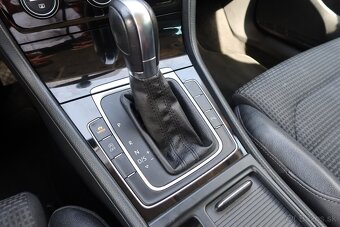 Volkswagen Golf 7 Variant Highline 1.4 TSI 90 kw, DSG, Xenon - 16