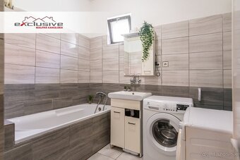 RODINNÝ DOM – KOMJATICE, OKR. NOVÉ ZÁMKY – 732M2 POZEMOK - 16