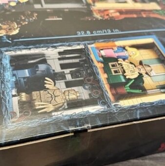 LEGO Stranger Things 75810 Upside Down - 16