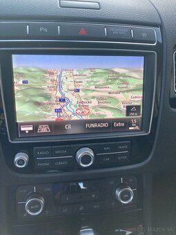 Volkswagen Touareg  3.0 V6 TDI BMT 4XMOTION VZDUCH - 16