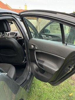 Predám Opel Insignia - šedá metalíza - 16