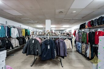 Obchodný priestor na predaj v centre mesta LC. - 16